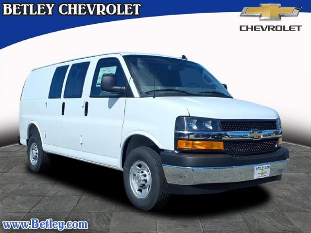 An image of 2025 Chevrolet Express Van