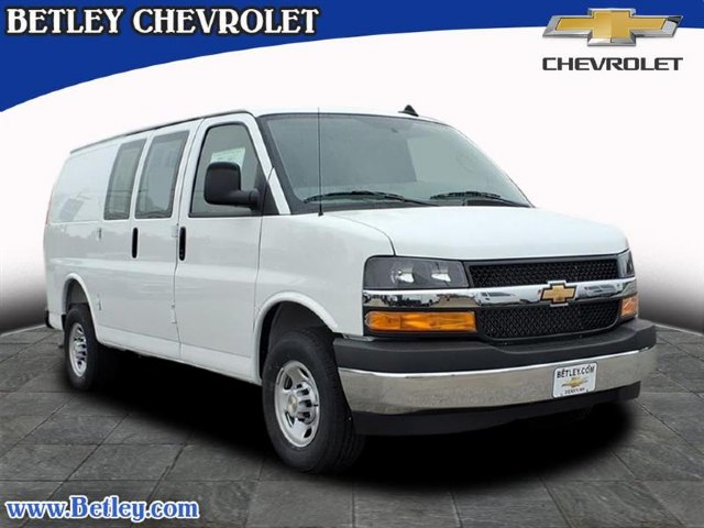 An image of 2025 Chevrolet Express Van