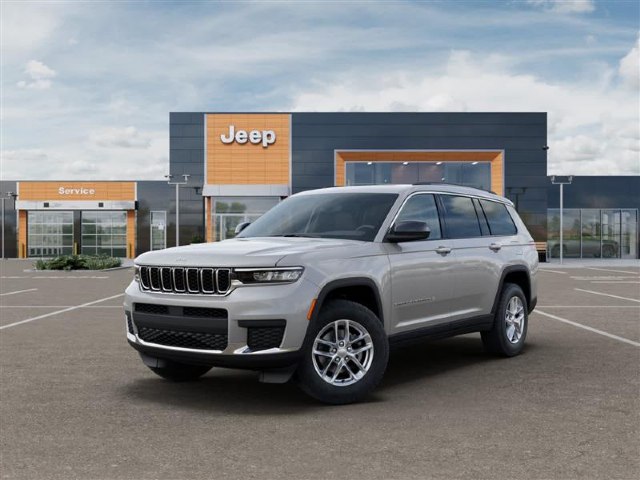 An image of 2025 Jeep Grand Cherokee