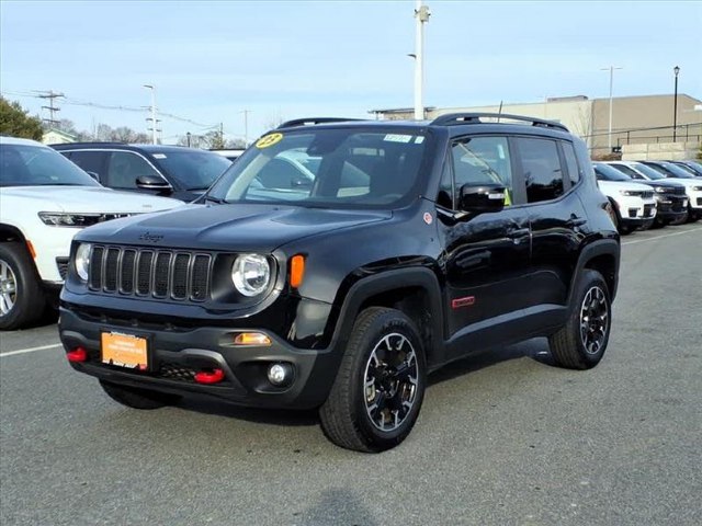 An image of 2023 Jeep Renegade